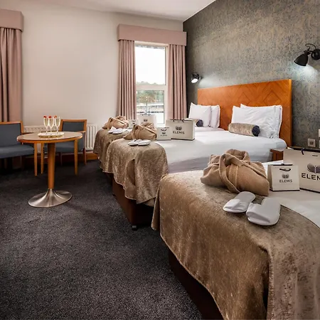 Treacys & Leisure Centre