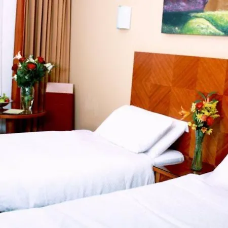 Hotel Treacys & Leisure Centre