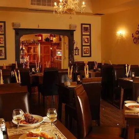 Treacys & Leisure Centre