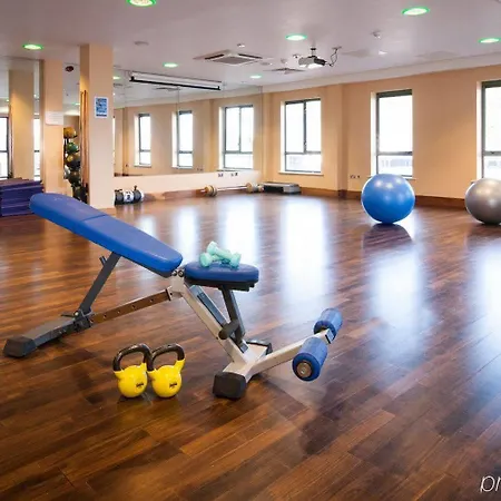 Szálloda Treacys & Leisure Centre