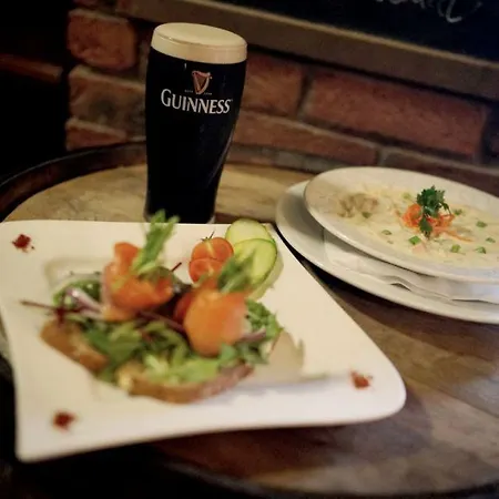 Treacys & Leisure Centre 3* Waterford