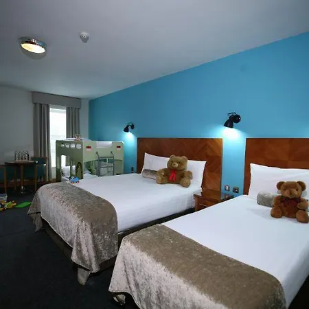 Hotel Treacys & Leisure Centre