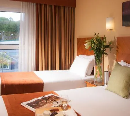 Treacys & Leisure Centre 3* Γουότερφορντ