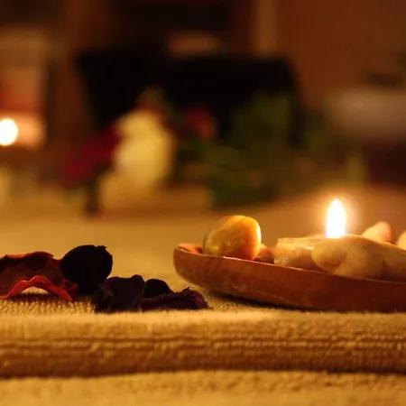 Treacys & Leisure Centre Otel 3*