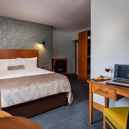 Treacys & Leisure Centre Waterford