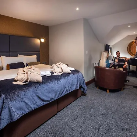 Treacys & Leisure Centre Waterford