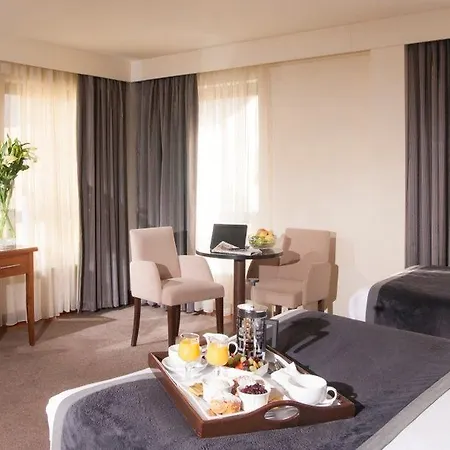 Treacys & Leisure Centre Waterford