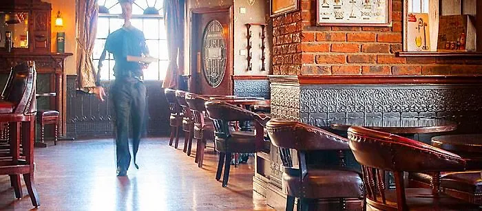 Treacys & Leisure Centre Отель Вотафорд