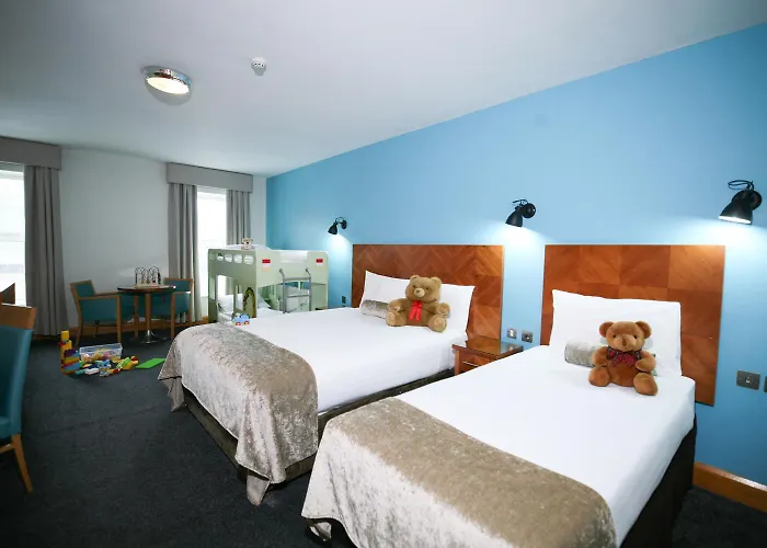 Treacys & Leisure Centre 3*