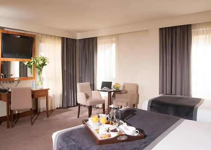 Treacys & Leisure Centre