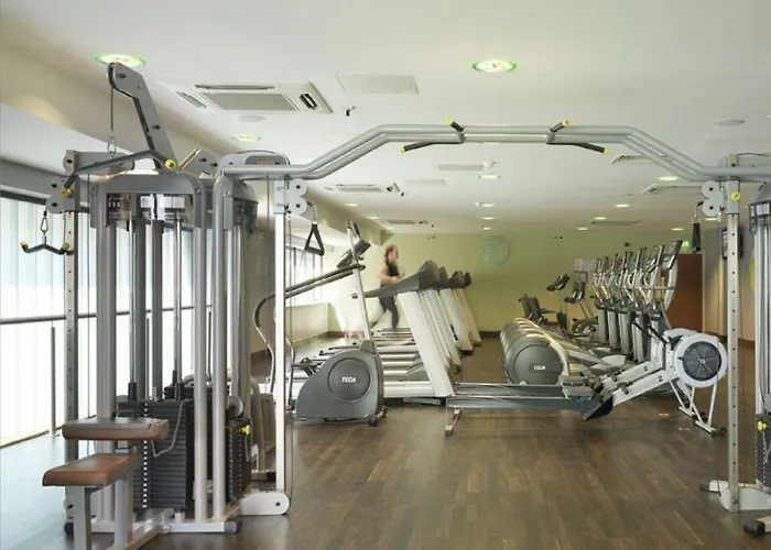 Hotel Treacys & Leisure Centre